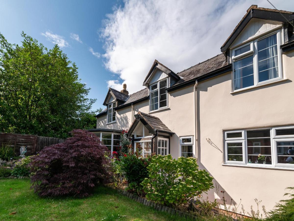 Eleri Cottage เกรทมัลเวิร์น ภายนอก รูปภาพ