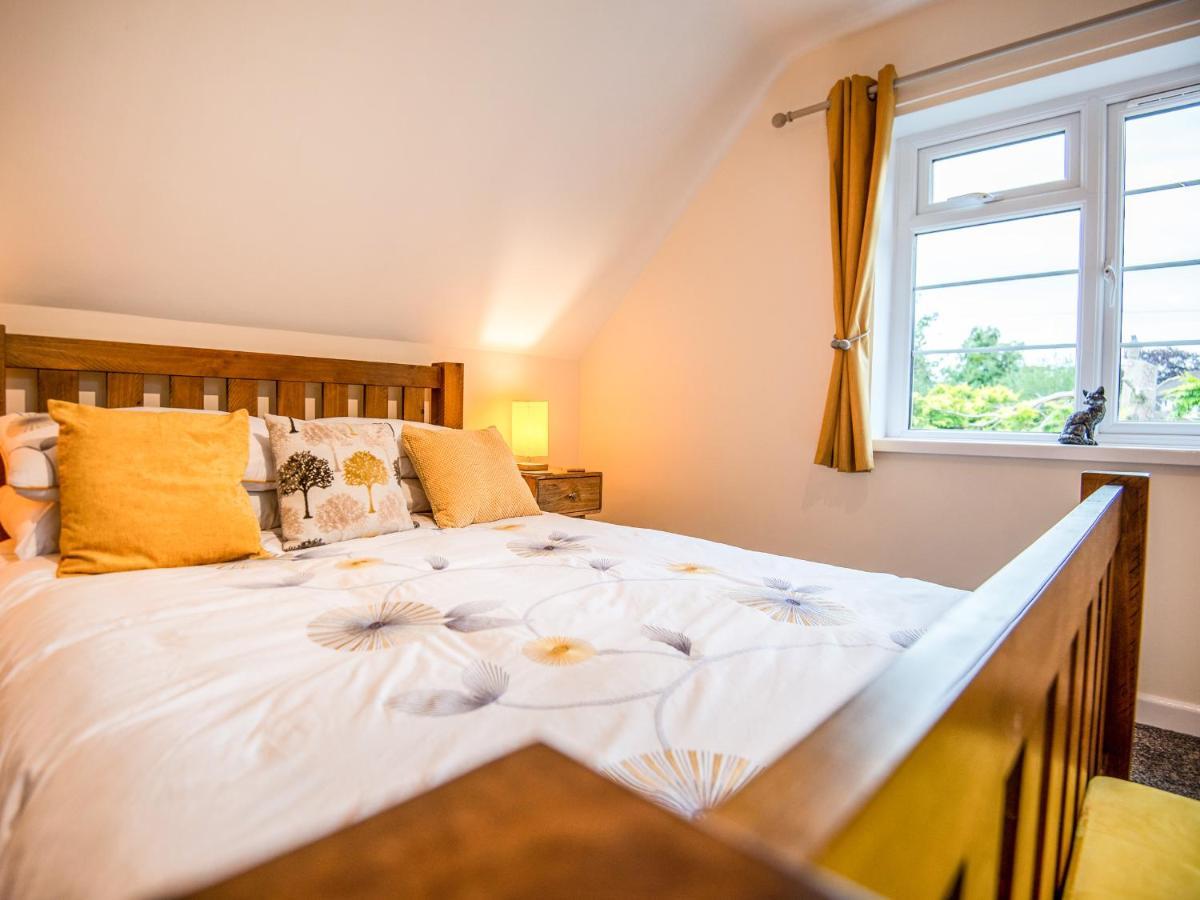 Eleri Cottage เกรทมัลเวิร์น ภายนอก รูปภาพ